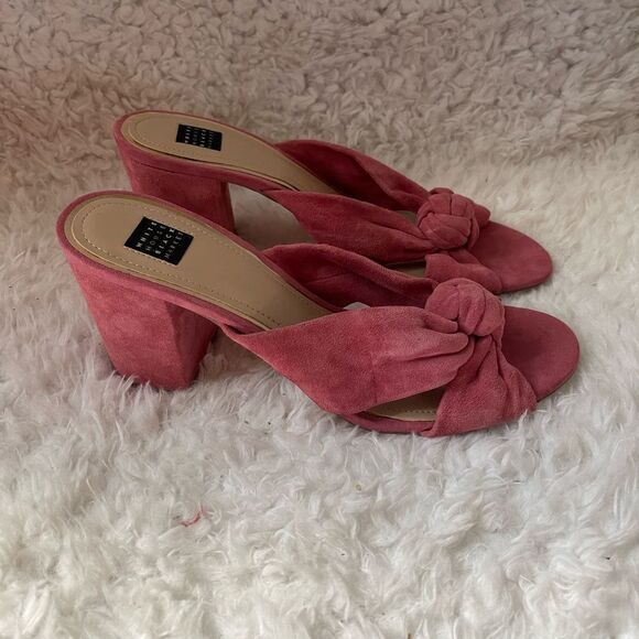 White House Black Market Callie pink faux suede slip on straps knot sandals SZ10 - Picture 1 of 9